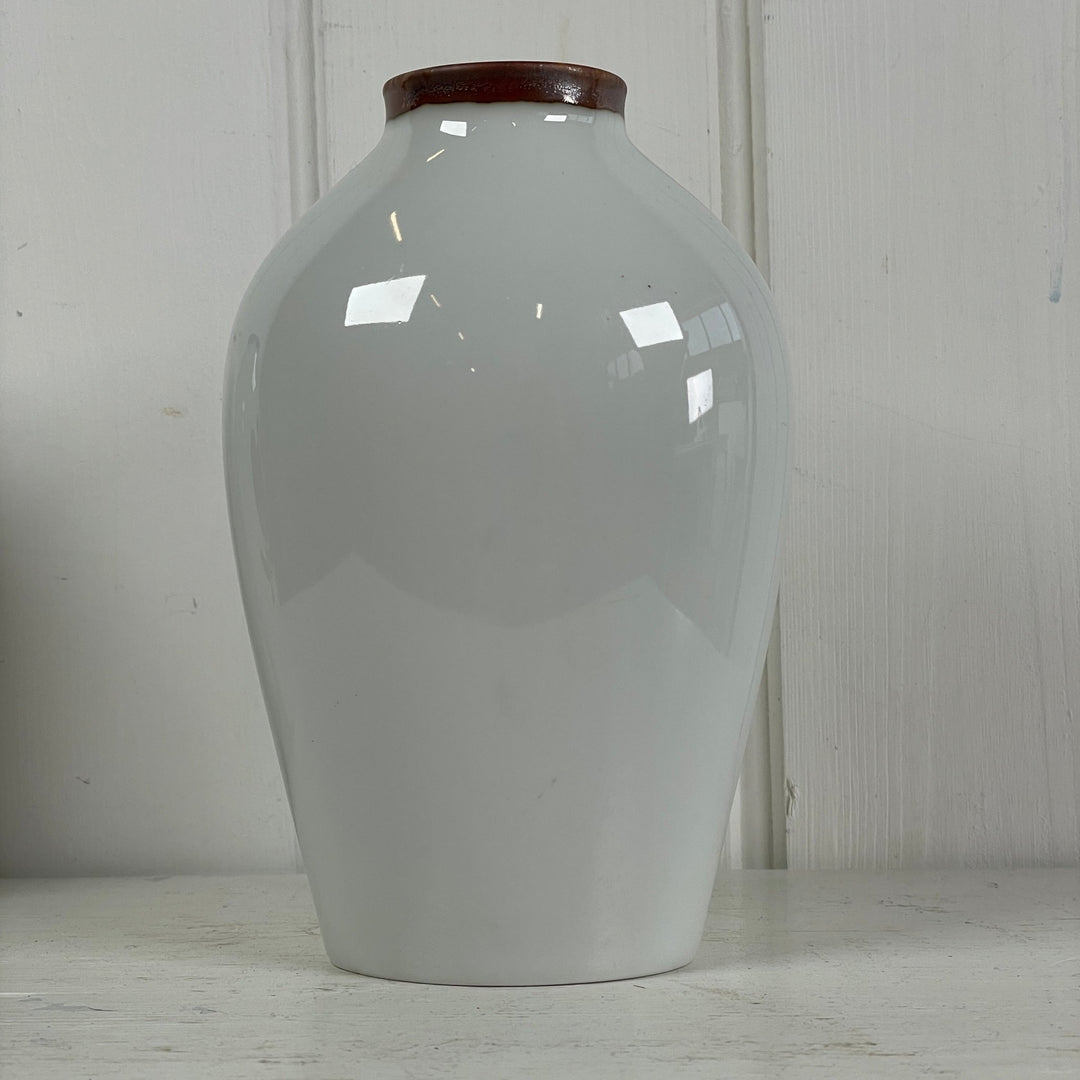 Bing og Grøndahl vase - Mission Afrika Genbrug